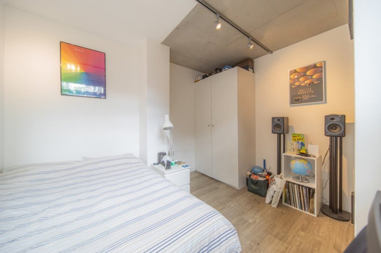Flat Acton Street in Greater London