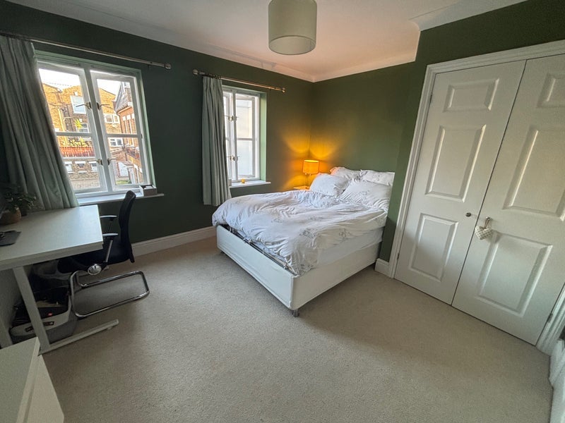 Room Rush Hill Mews in Greater London
