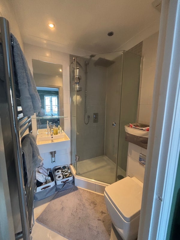 Room Rush Hill Mews in Greater London