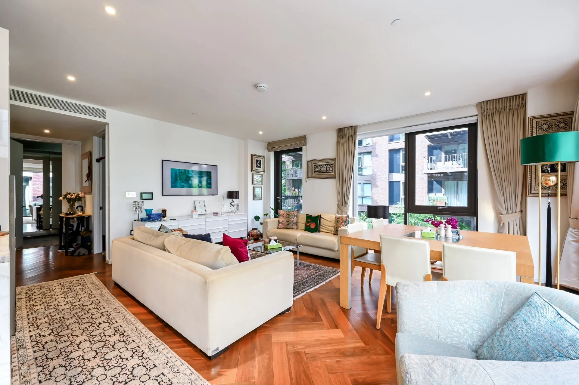 Flat New Mill Road in Greater London
