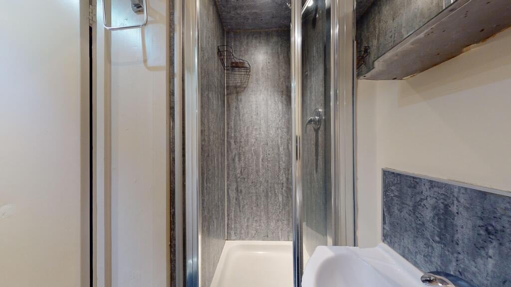 Room Ash Grove in Greater London