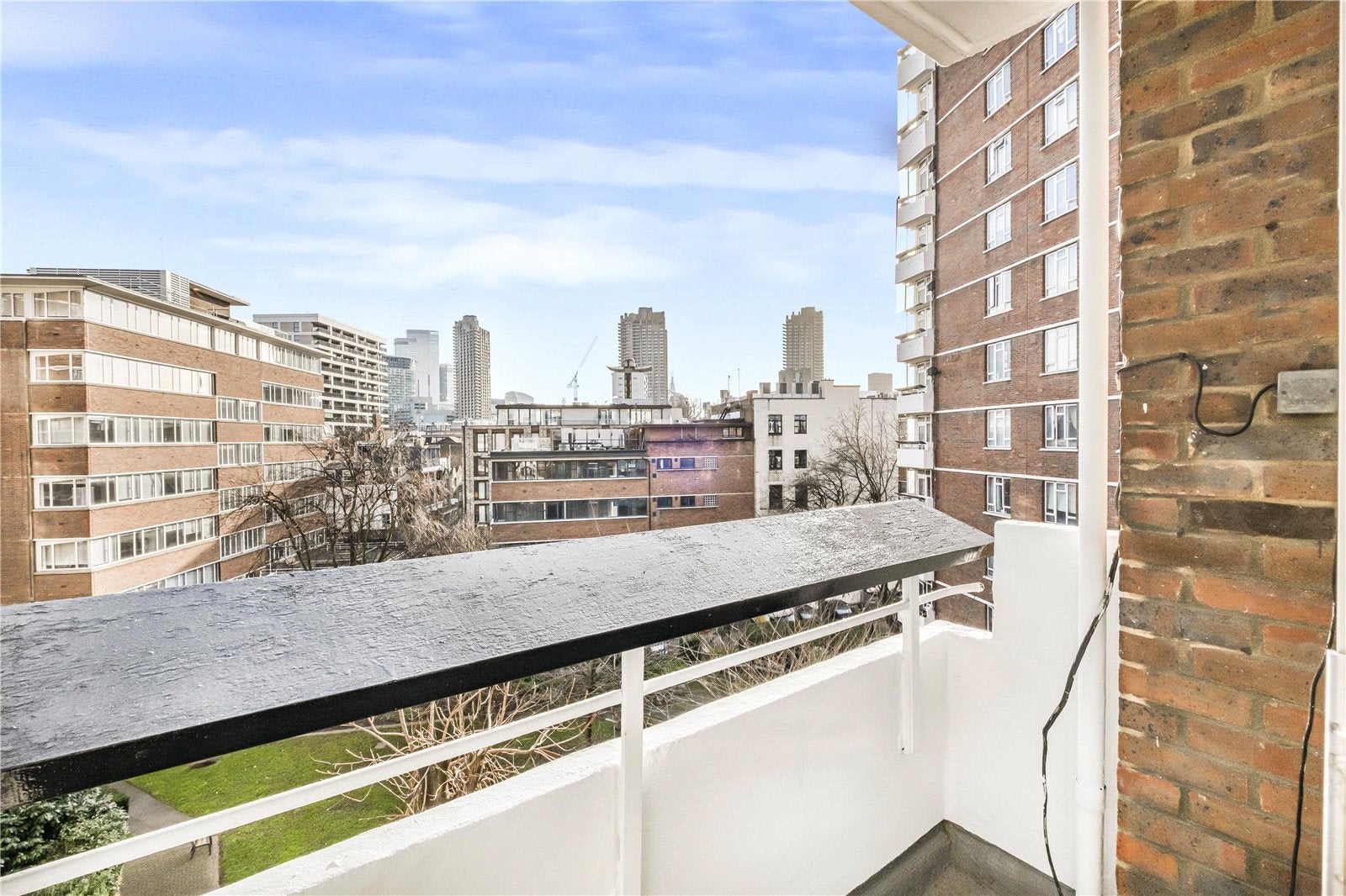 Flat Gee Street in Greater London