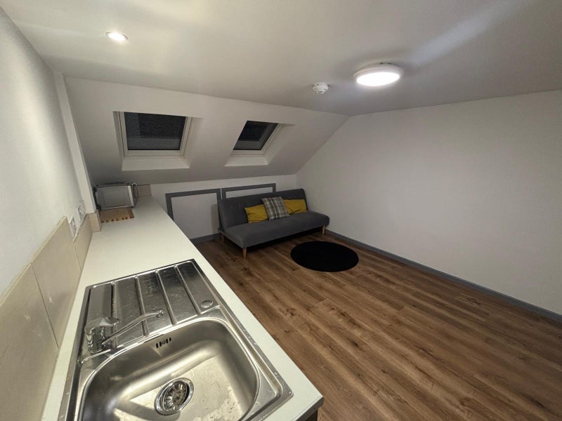 Room Foxwalks Avenue in Bromsgrove
