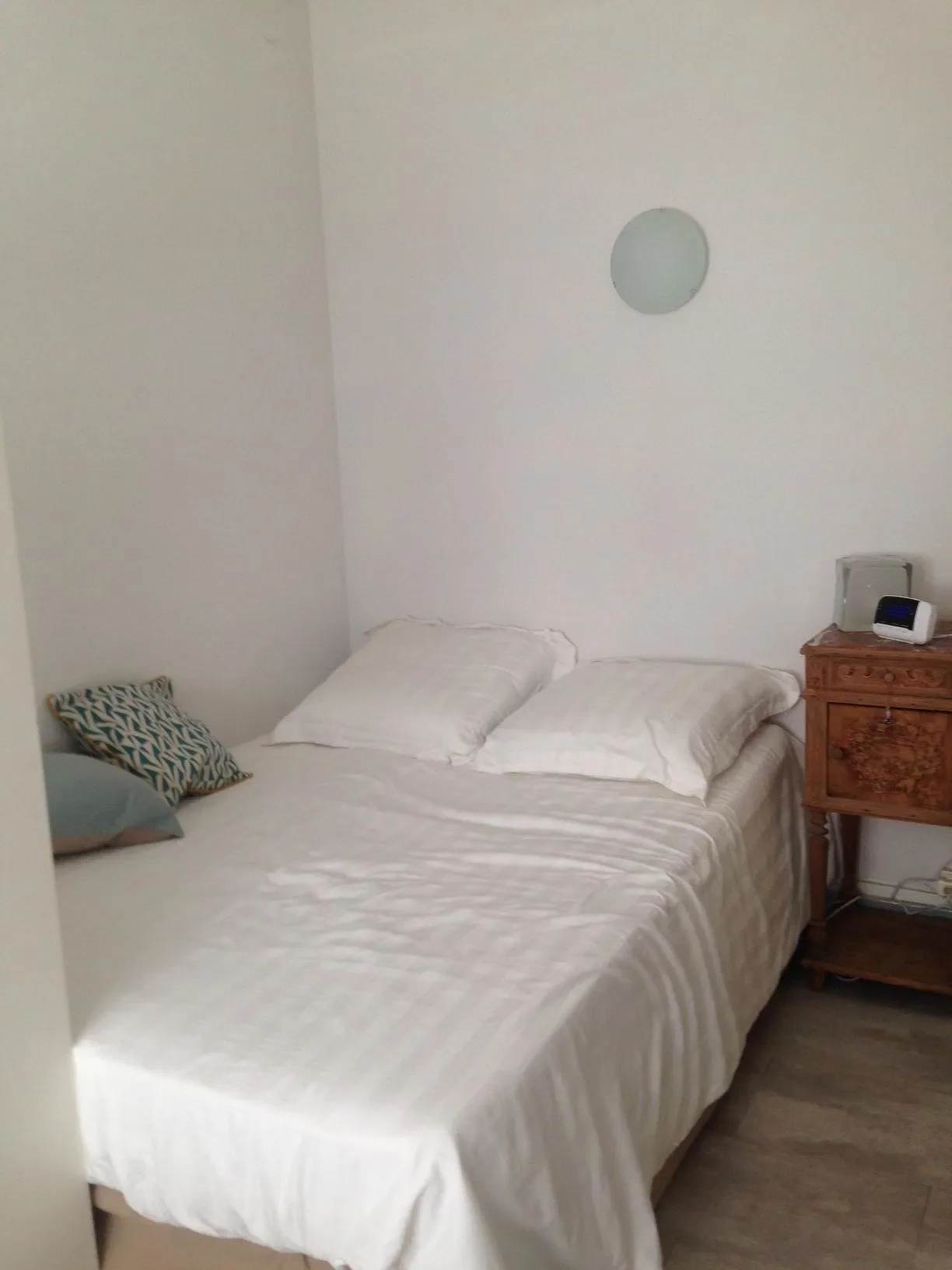 Chambre Avenue Franklin Roosevelt à Nîmes