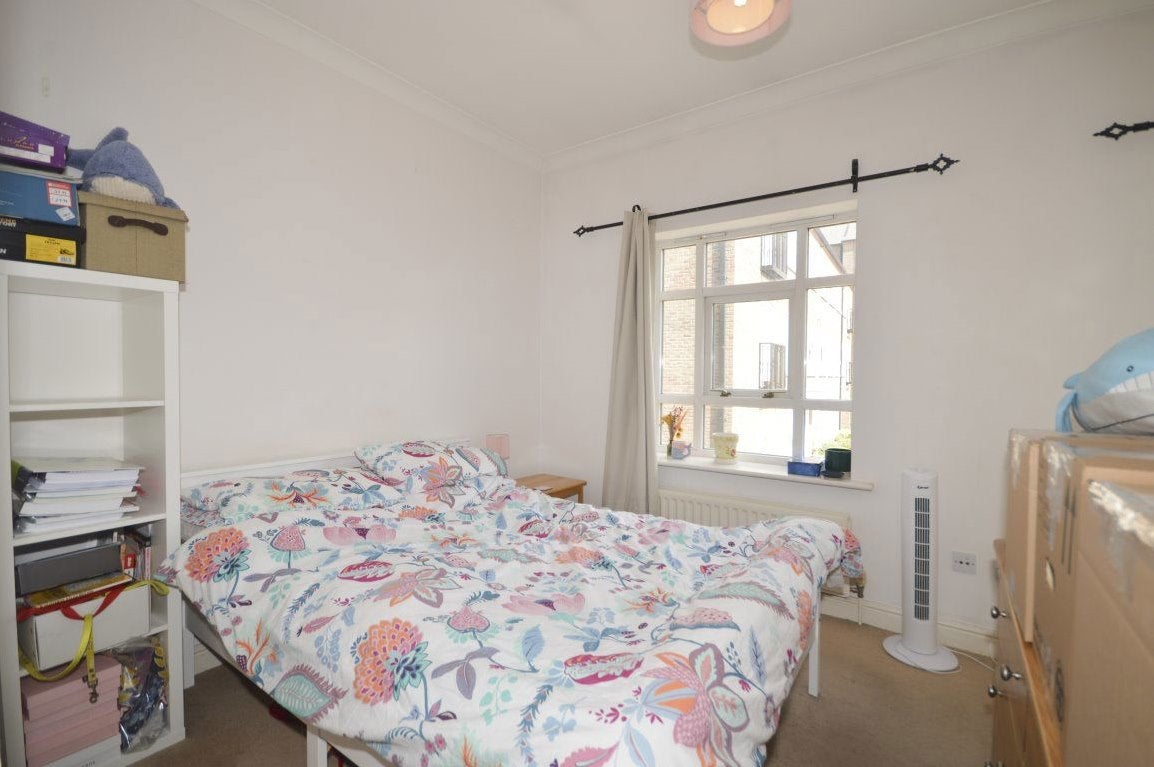 Flat Milliner's Court in St Albans
