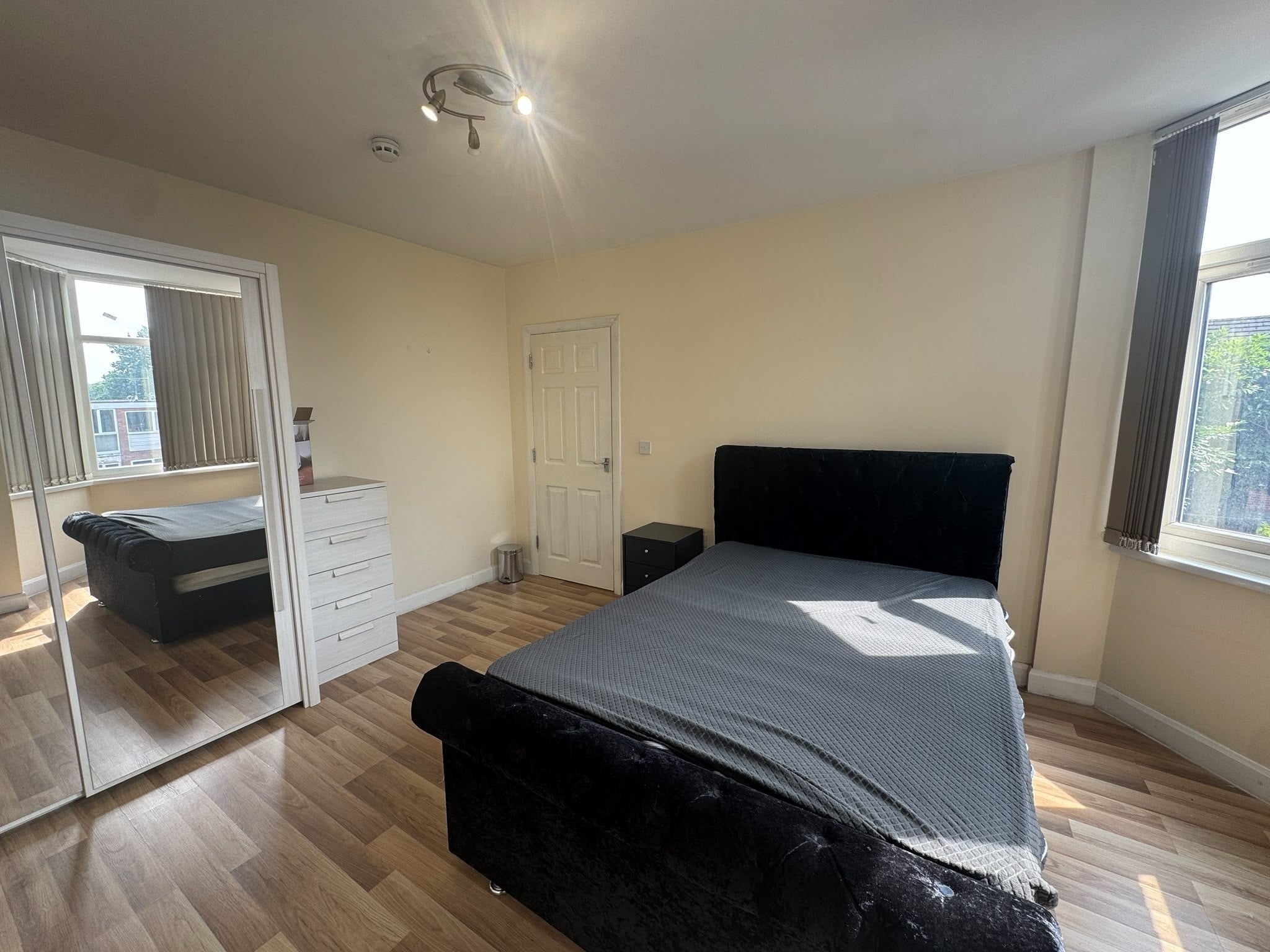 Flat Cromwell Lane in Coventry