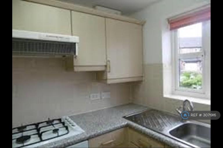 House Oyster Close in East Staffordshire