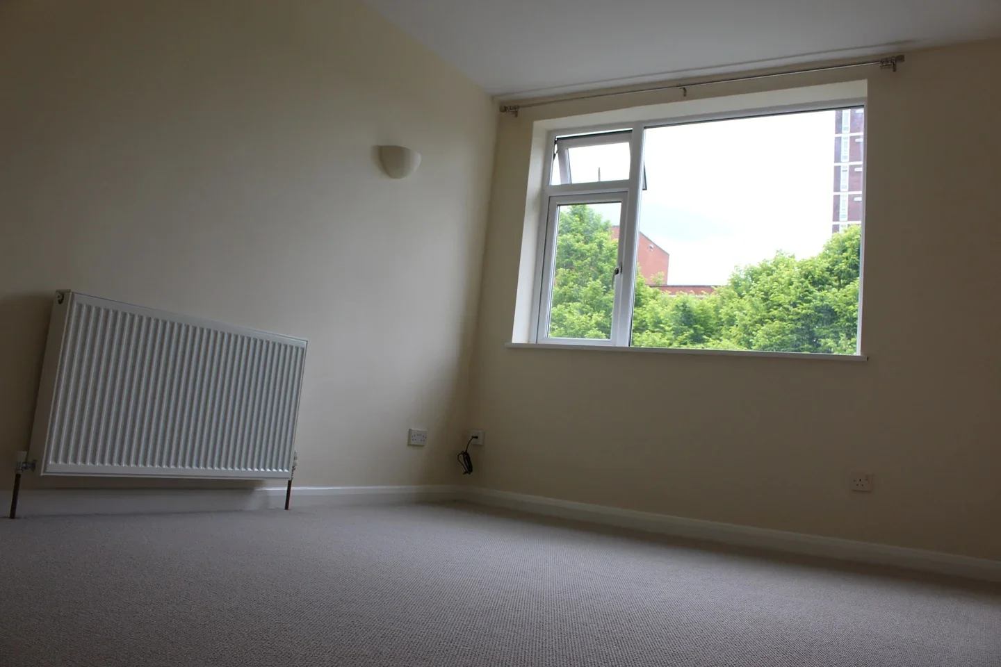 Flat Stafford Road in Greater London