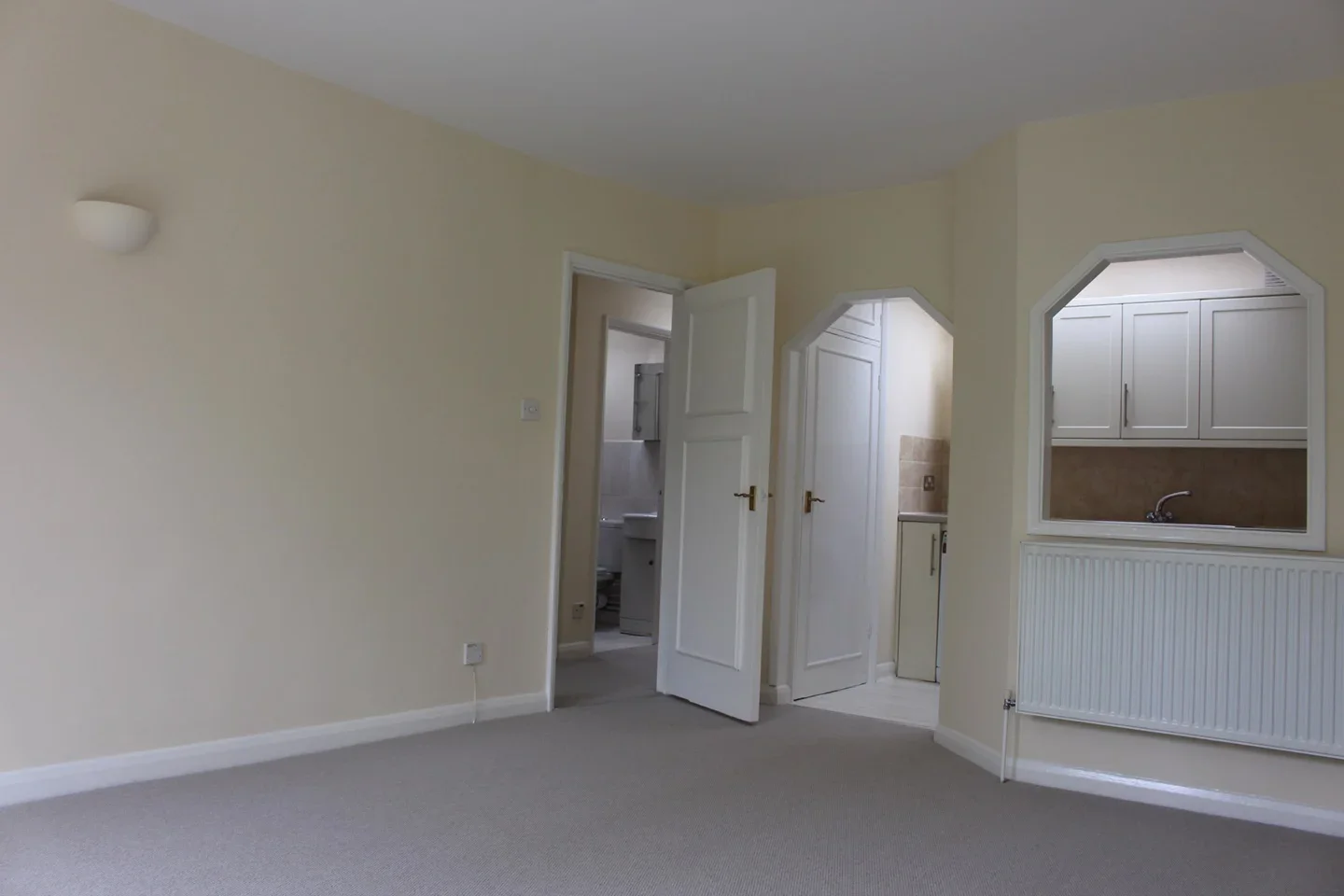 Flat Stafford Road in Greater London