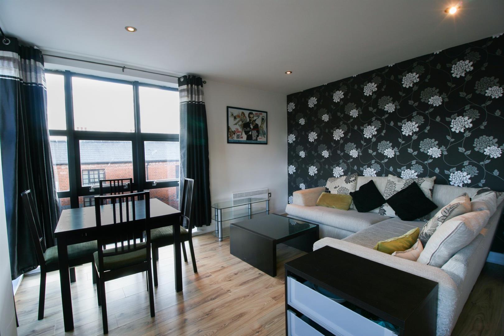 Flat Summer Hill Terrace in Birmingham
