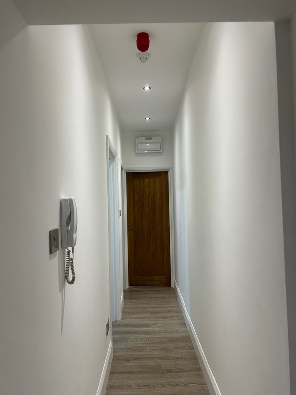 Room Richmond Road in Cardiff