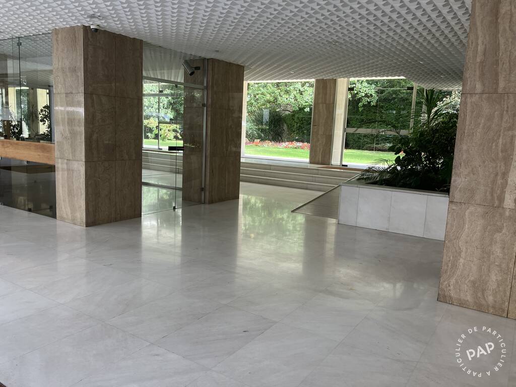 Appartement Place du Maréchal de Lattre de Tassigny à Paris