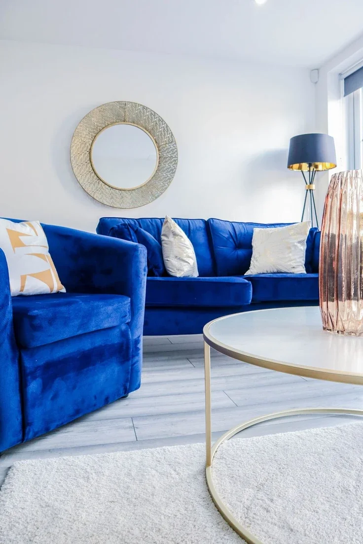 Flat Augur Close in Borough of Spelthorne