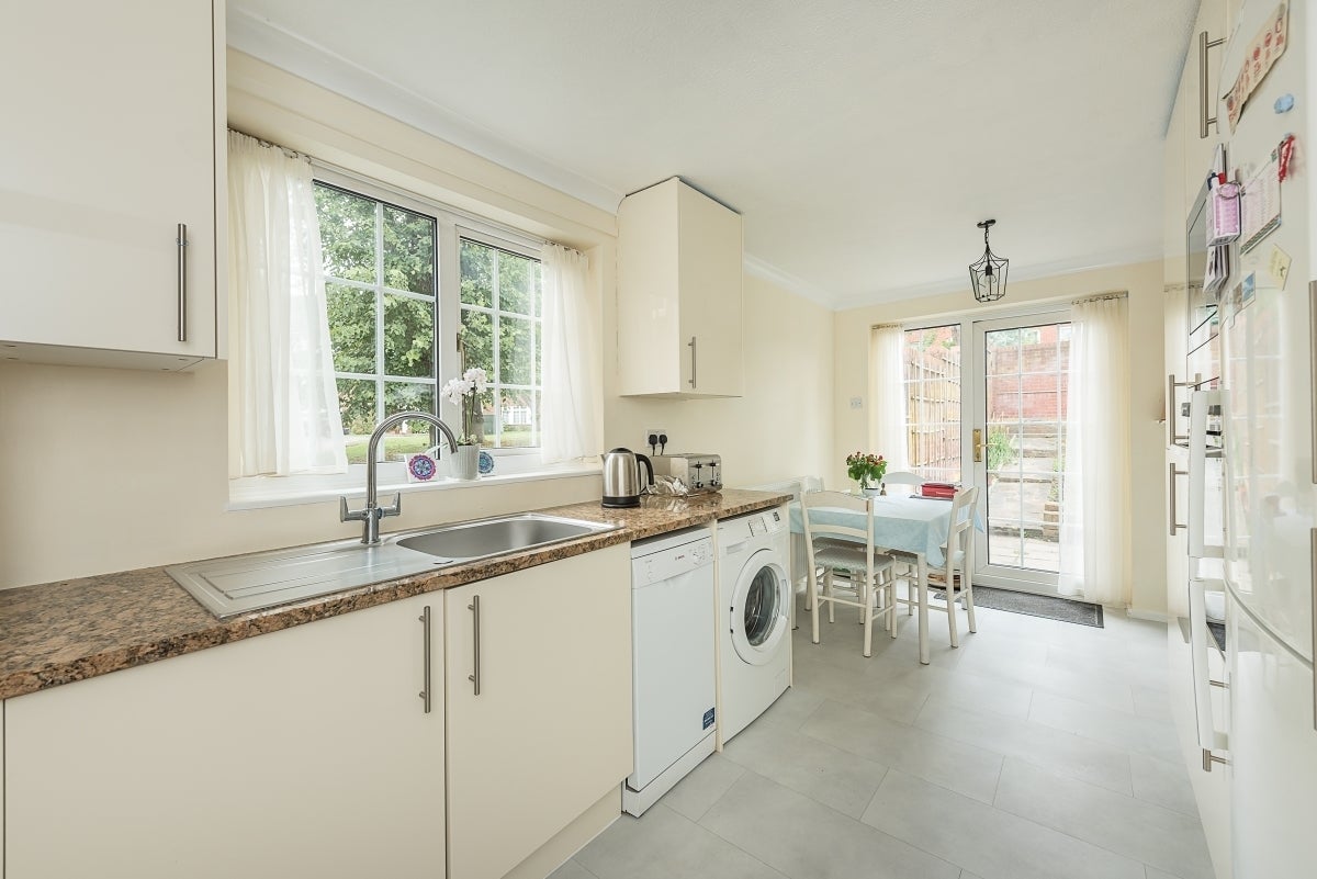 House Myrtleside Close in Greater London