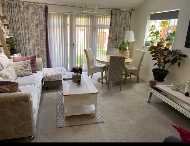 Room Boyn Hill Avenue in Maidenhead