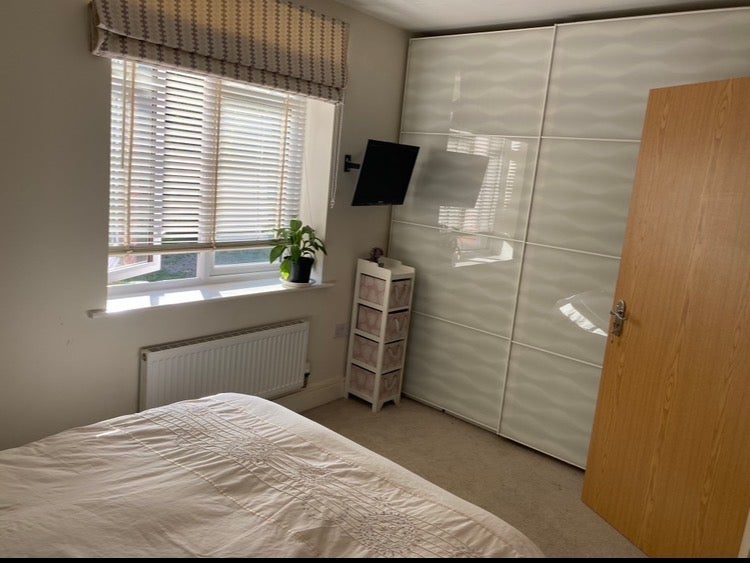Room Boyn Hill Avenue in Maidenhead