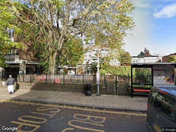 Flat Bay Court in Greater London