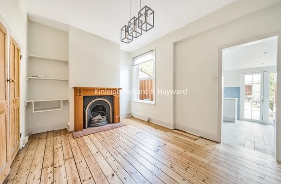 Flat Kenlor Road in Greater London