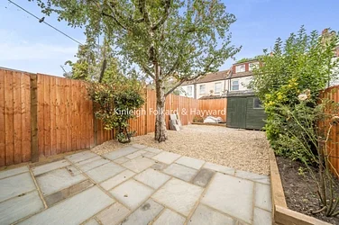 Flat Kenlor Road in Greater London