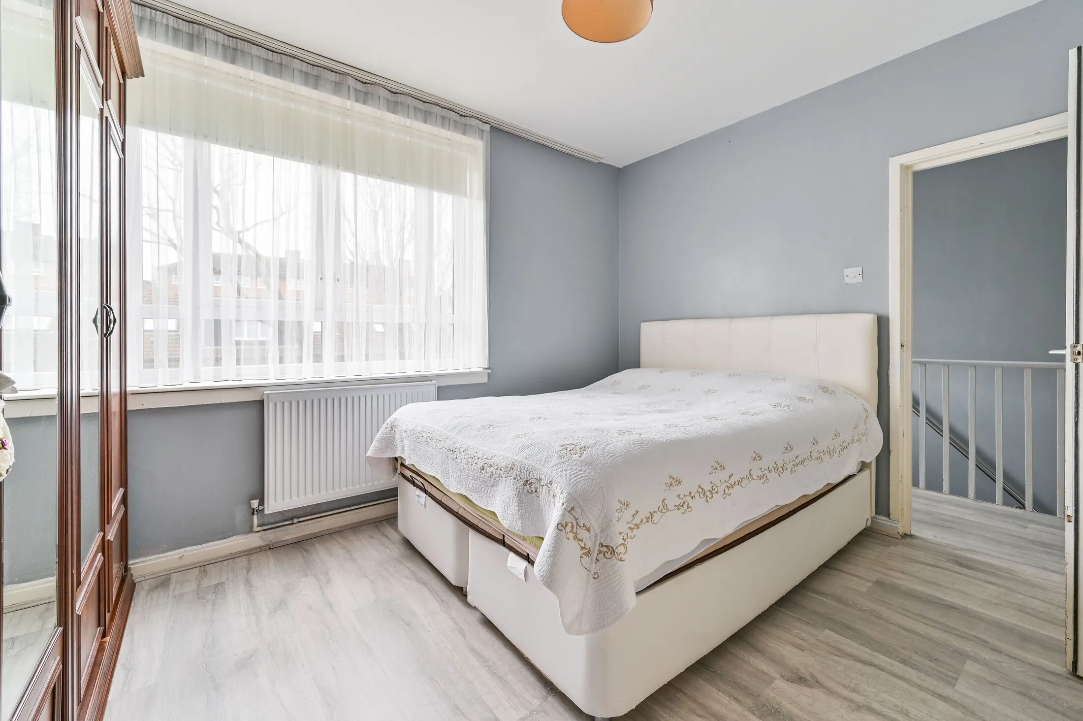 Flat Springfield in Greater London