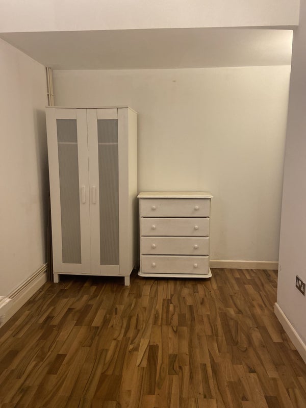 Room Shacklewell Row in Greater London