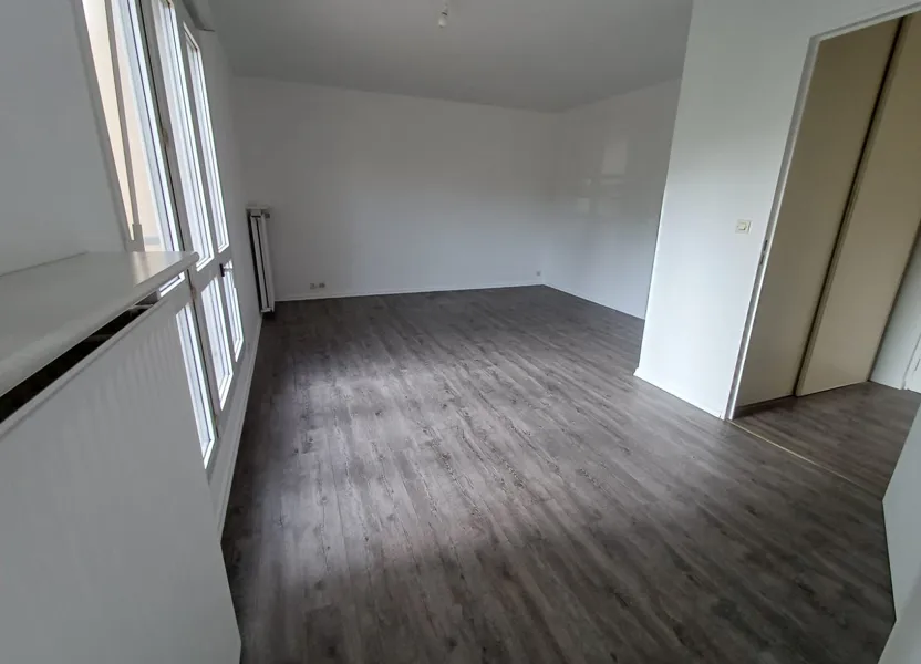 Flat Allée des Frères Lumière in Torcy