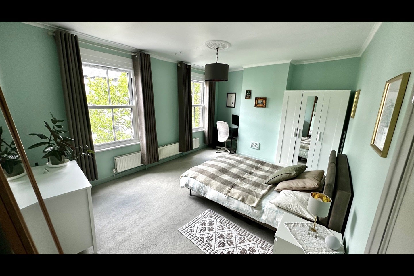 House Birkbeck Place in Greater London