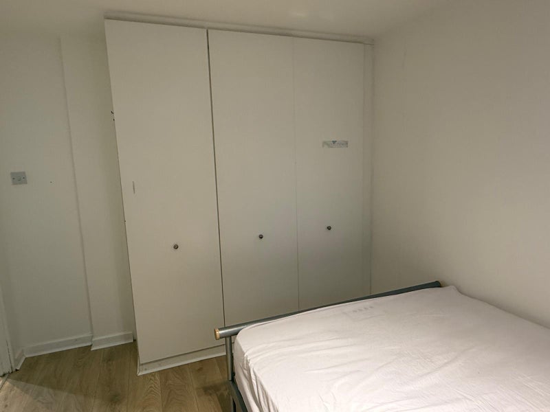 House Trinity Way in Greater London