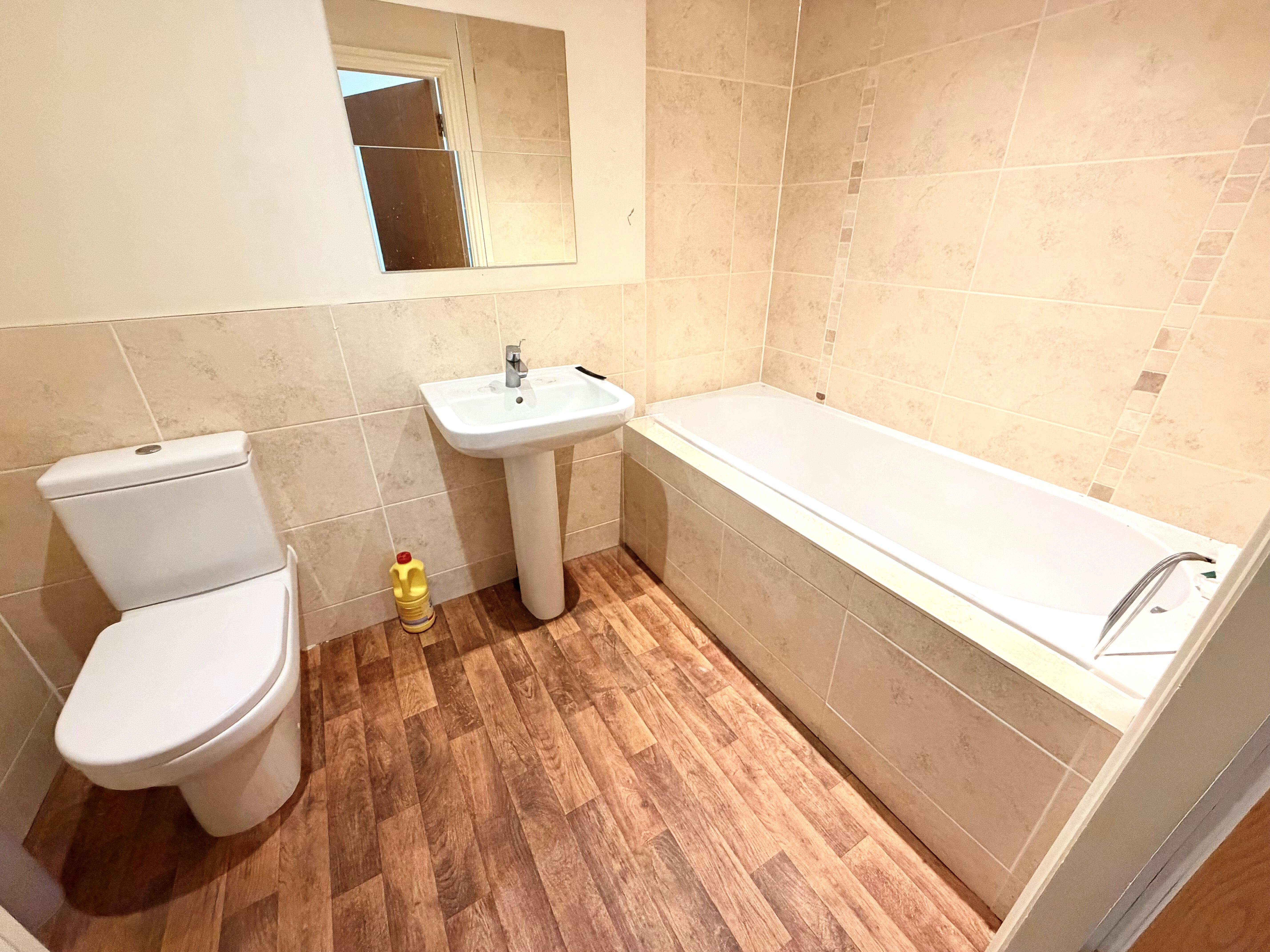 Flat Winmarleigh Street in Warrington