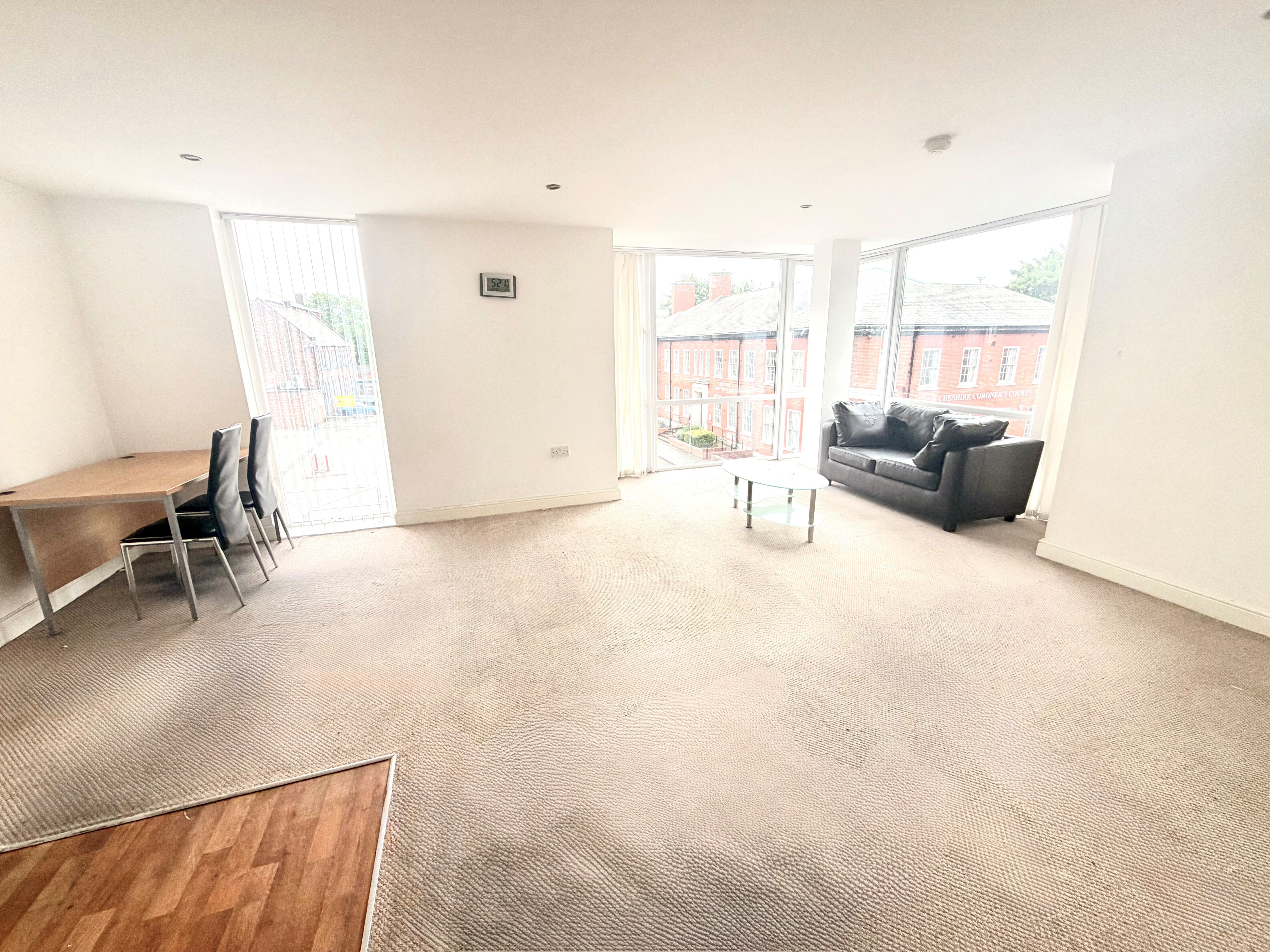 Flat Winmarleigh Street in Warrington
