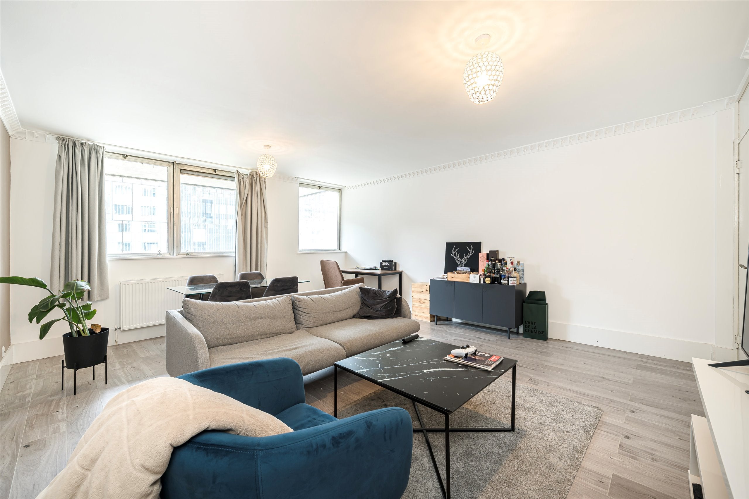 Flat Upper Ground in Greater London