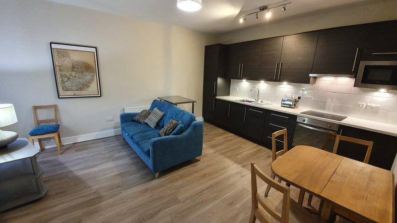 Room Dalry Road in City of Edinburgh