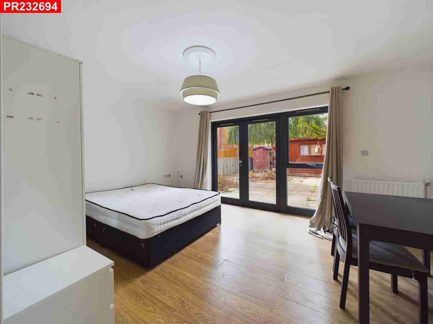 House Bemerton Street in Greater London