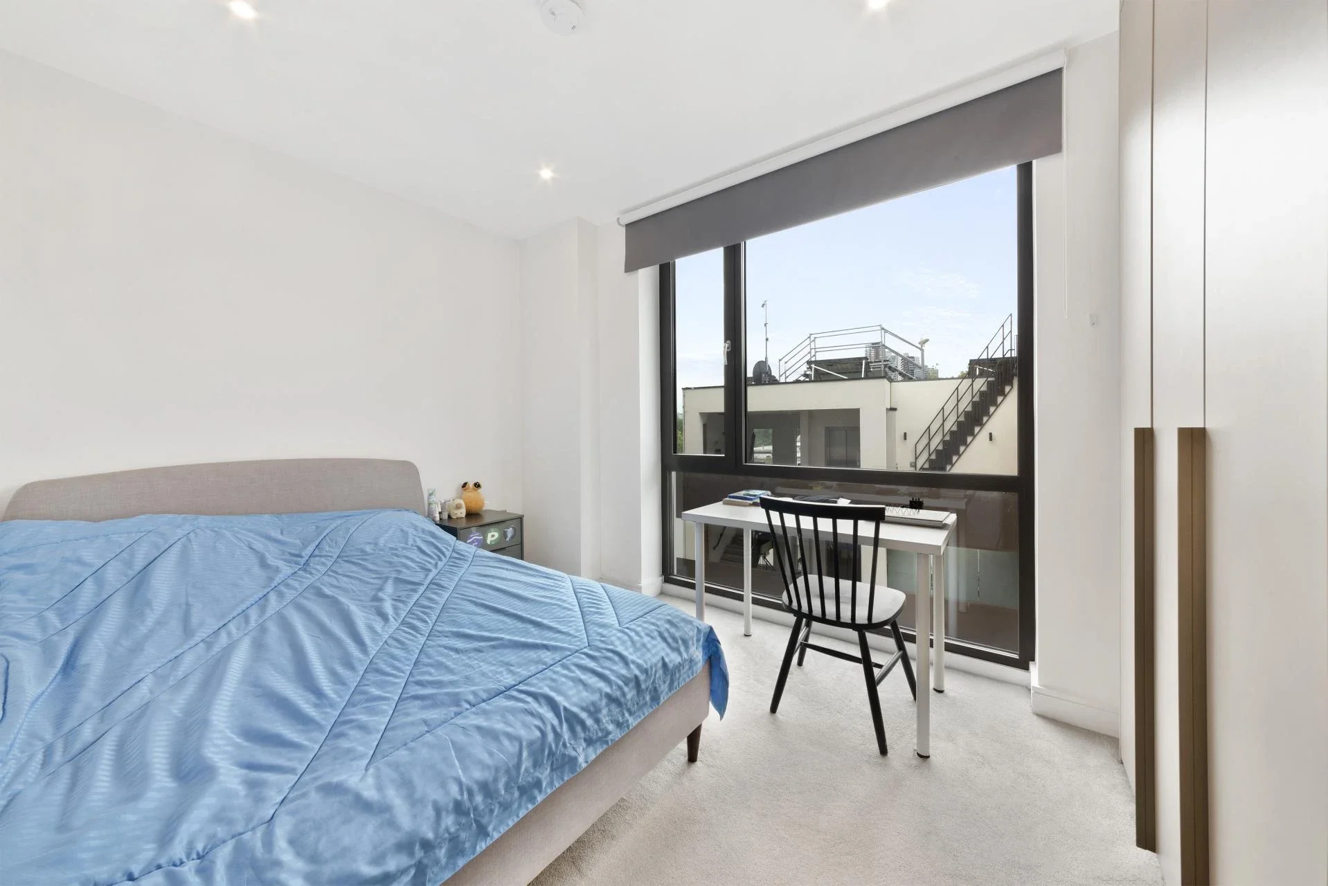 Flat Hackney Road in Greater London