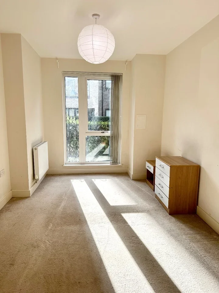 Flat Colindale Avenue in Greater London