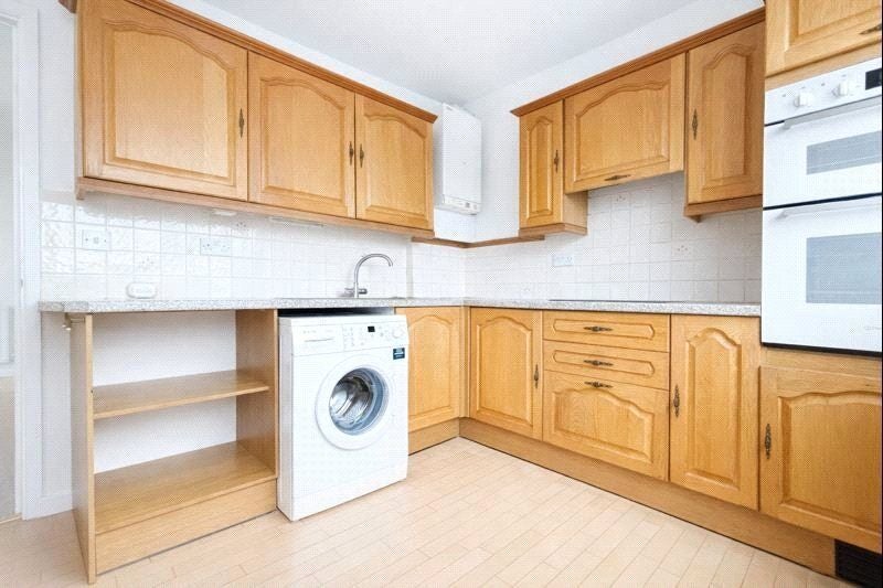 Flat Charlton Road in Greater London