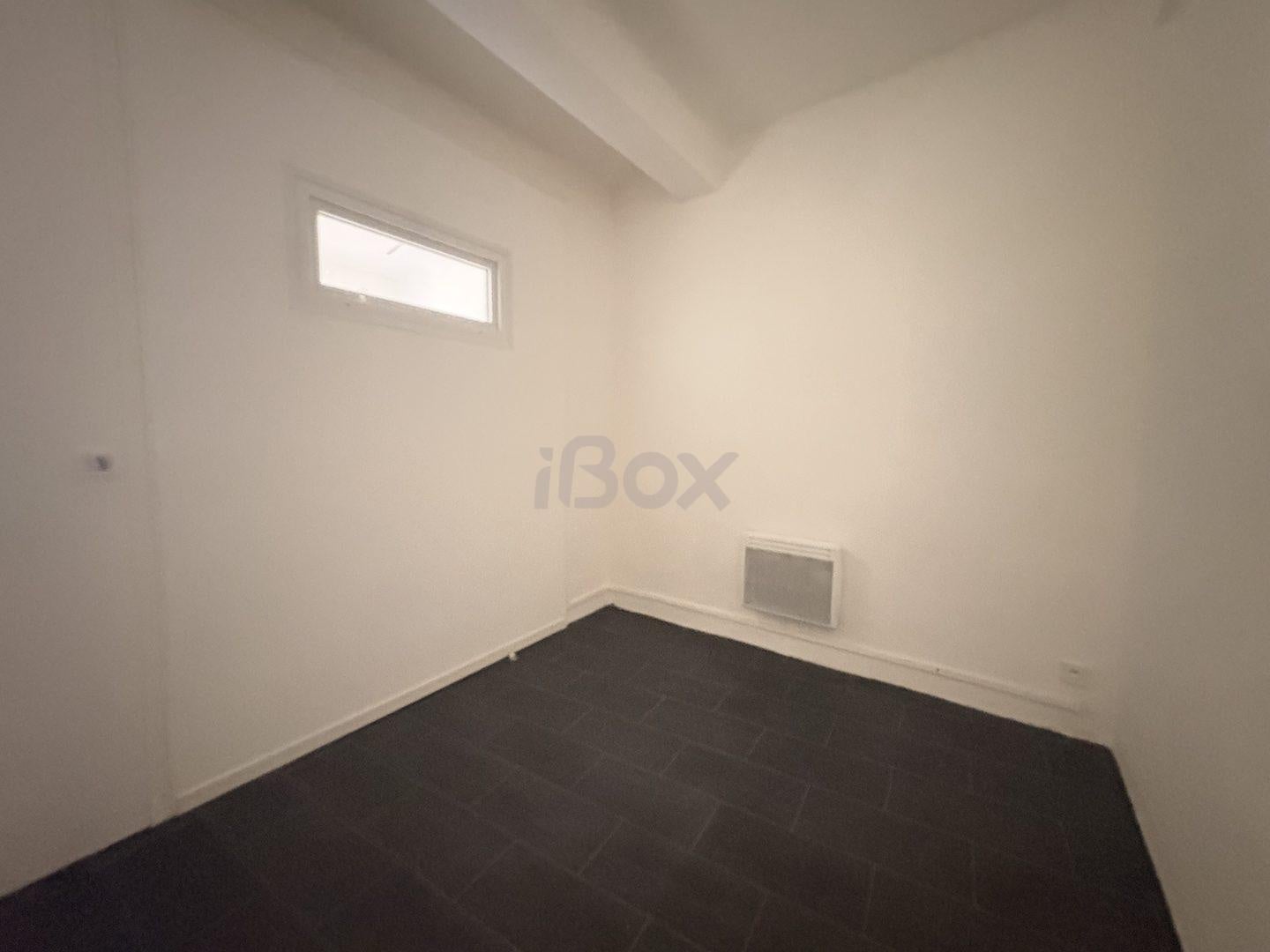 Flat Rue Michel de Bourges in Cuers