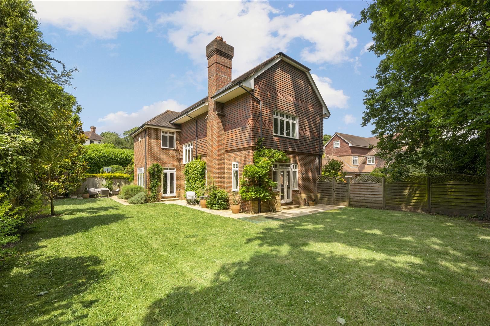 House Bathgate Road in Greater London