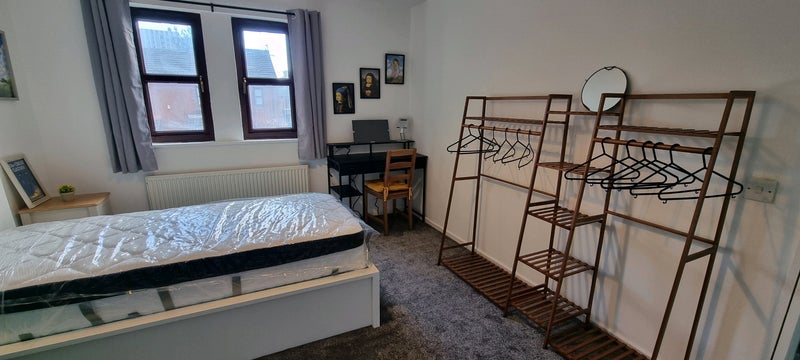 Room Henglers Close in Liverpool