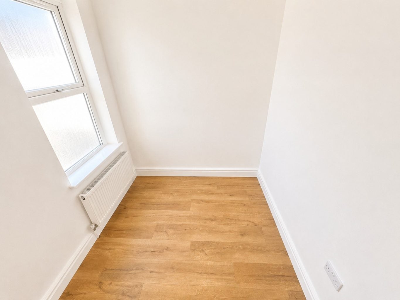 Flat Croyland Road in Greater London