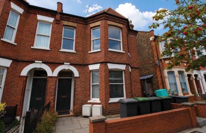Room Cavendish Road in Greater London