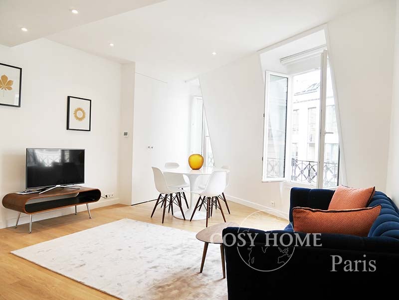 Flat Avenue de Friedland in Paris