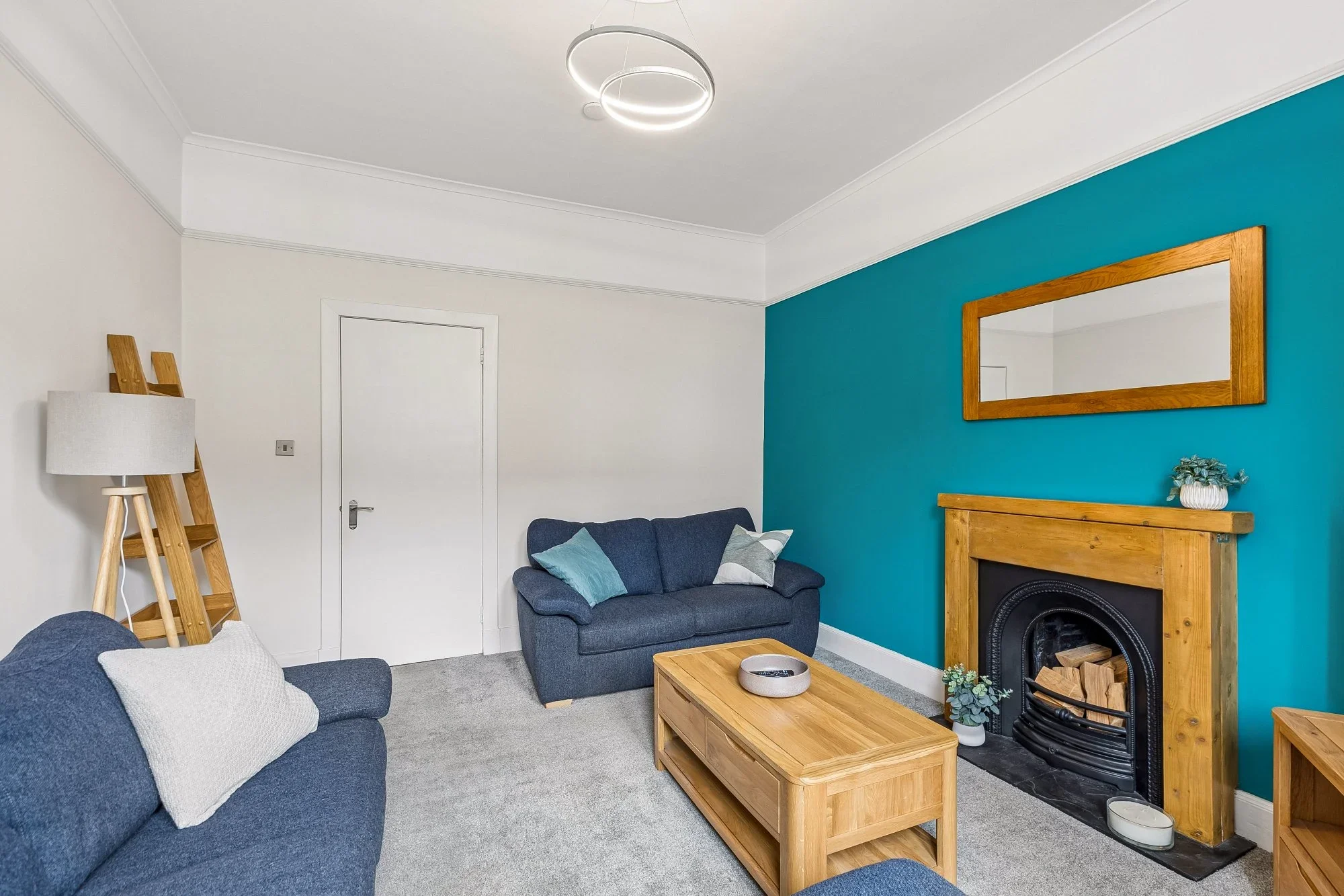 Flat Regent Moray Street in Glasgow