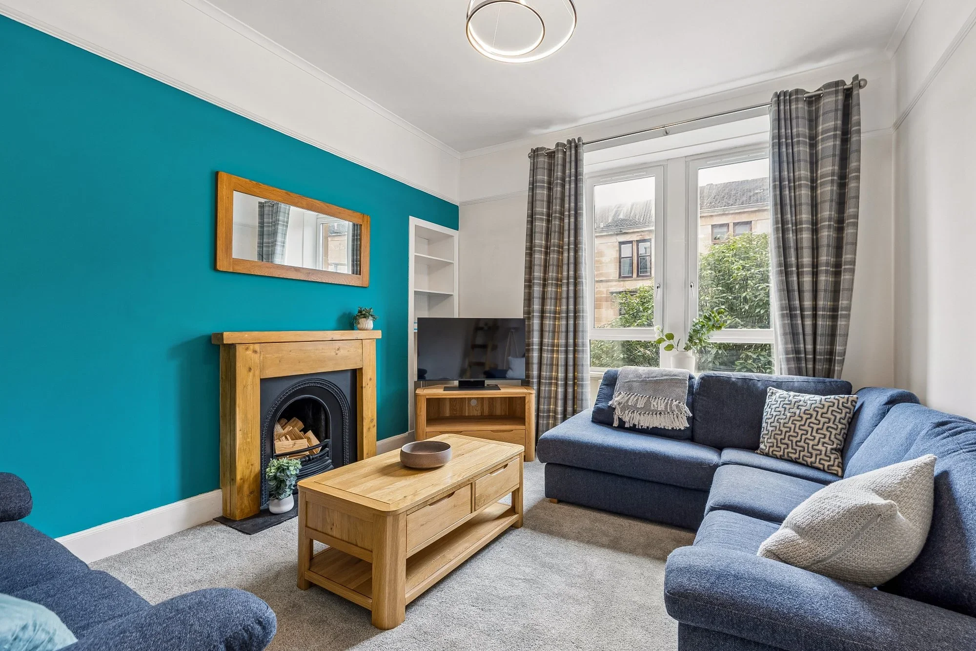 Flat Regent Moray Street in Glasgow