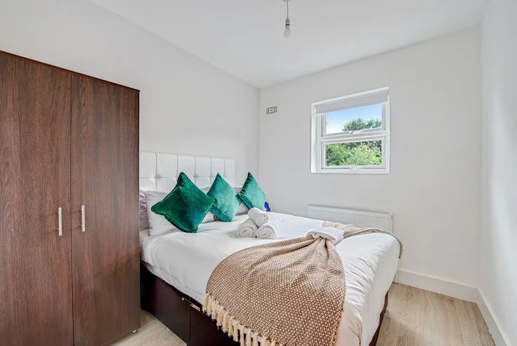 House Mitchley Road in Greater London