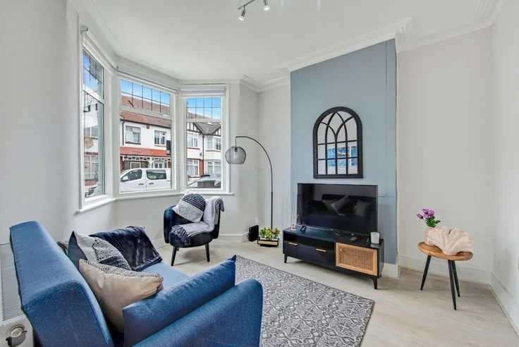 House Mitchley Road in Greater London