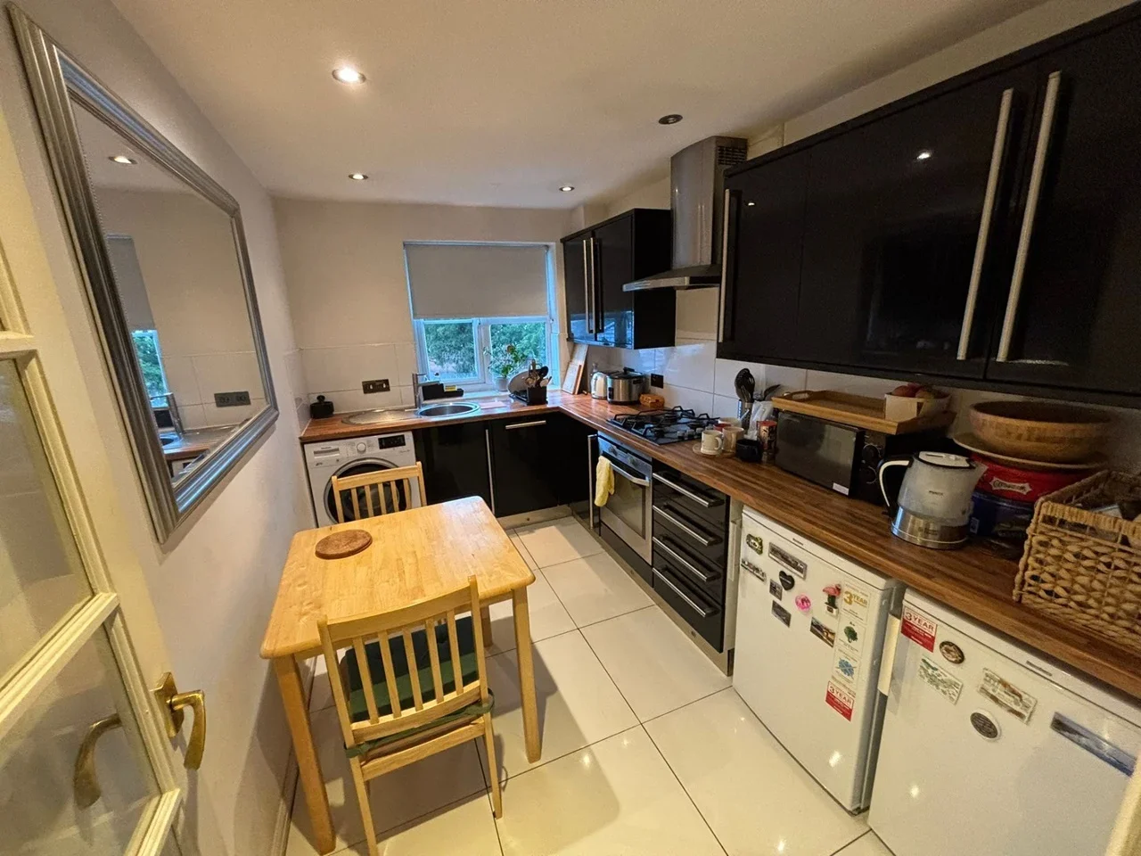 Flat Parkfield Avenue in Greater London