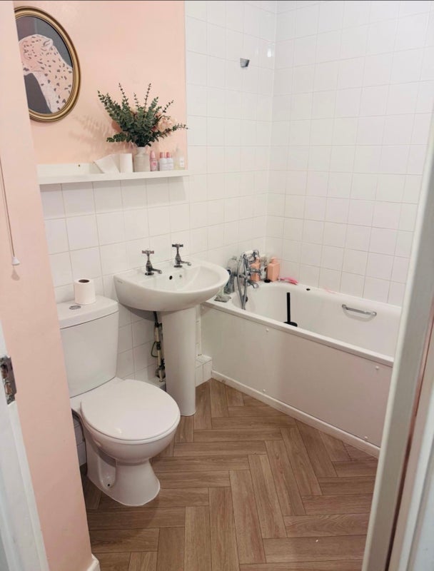 Room Russell Place in Greater London
