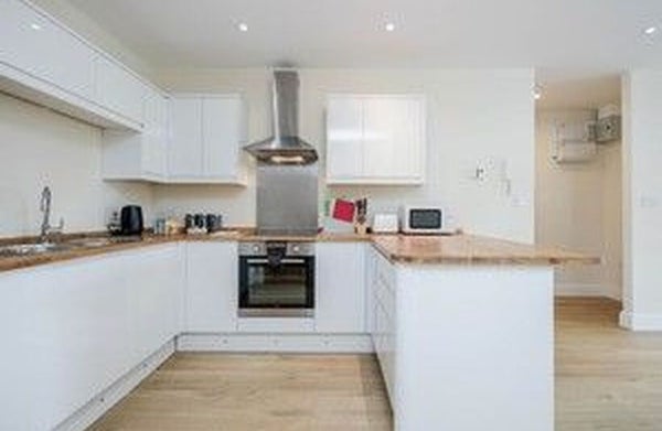 Flat Queen Street in Maidenhead