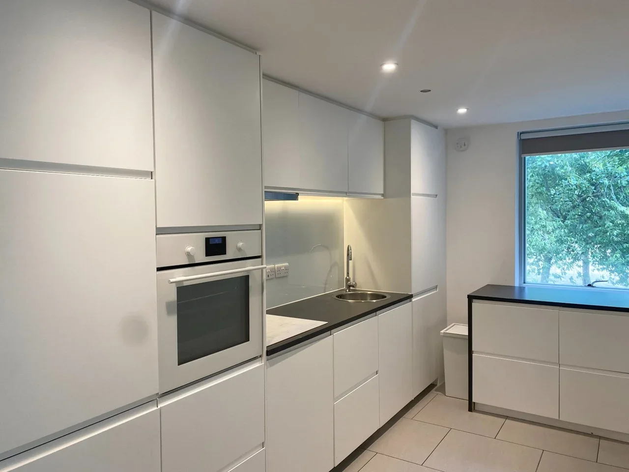 Room Motley Street in Greater London